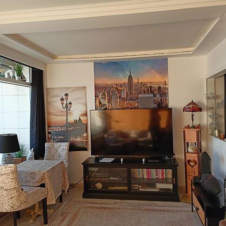 Wohnung Mit Traumhaftem Meerblick Und Schwimmbad 希尔克道夫 外观 照片